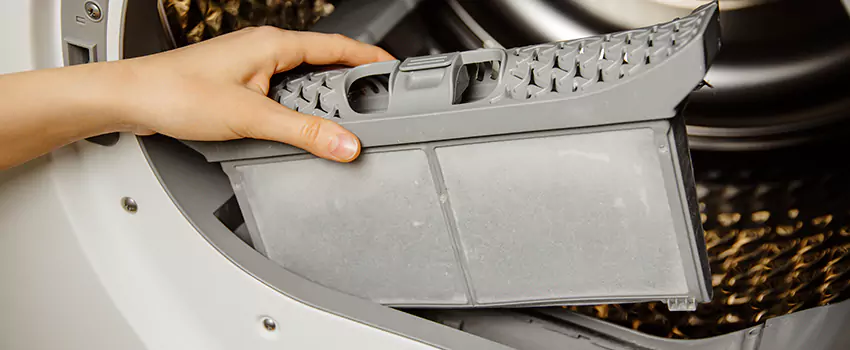 Signs Of A Clogged Dryer Lint Trap in Rose Hill, Virginia